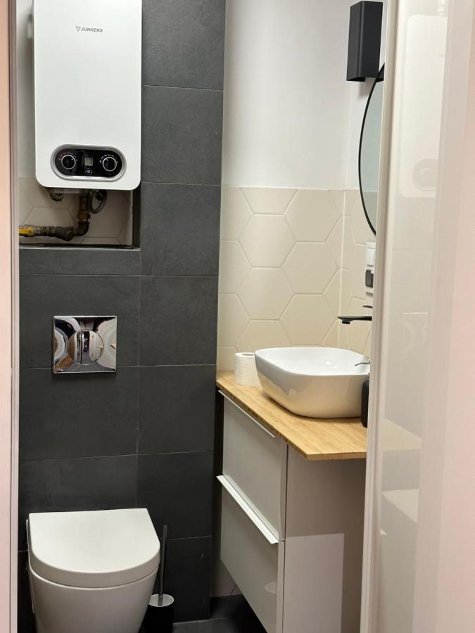 Maly Kwadrat Katowice Apartment Luaran gambar